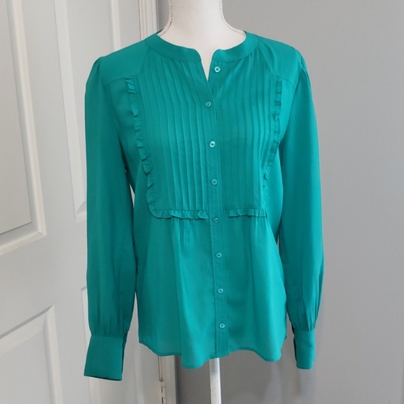 J. Crew Tops - J.Crew blouse sz 6